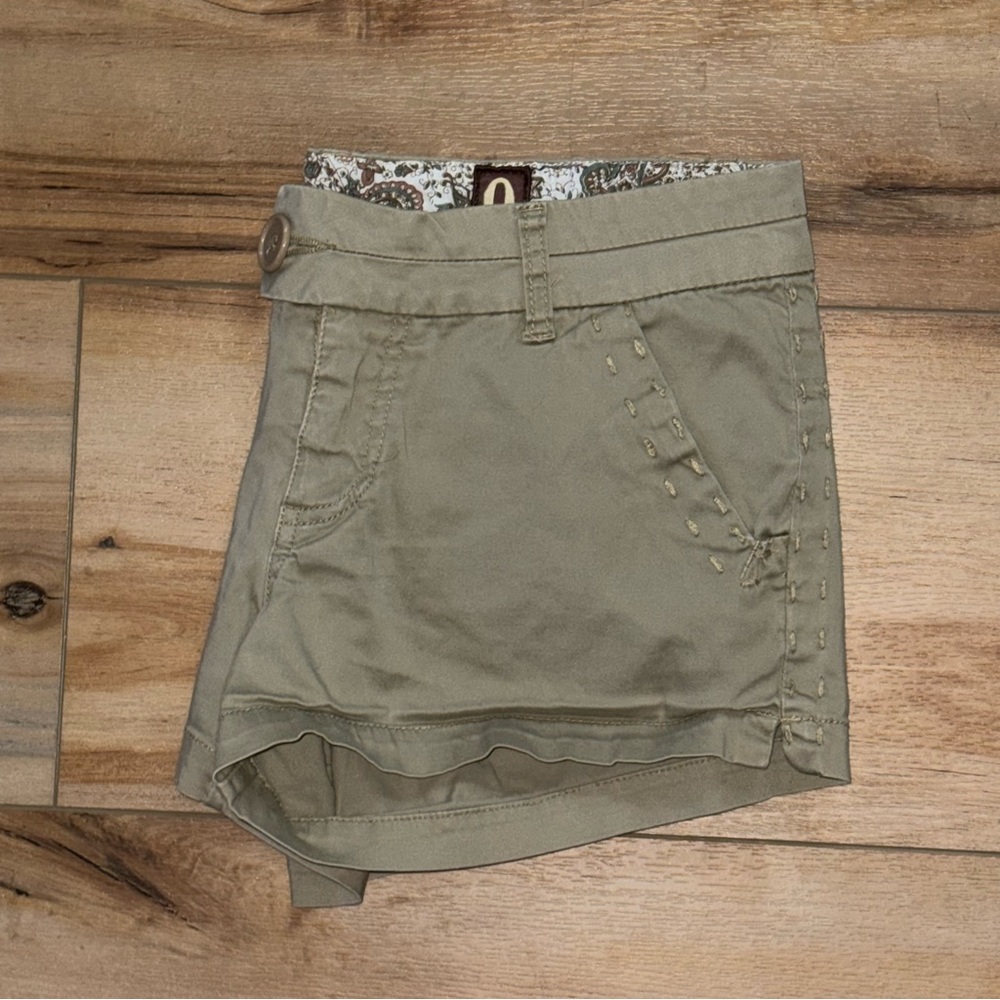 Freestyle Tan Women Shorts Button Accent Juniors 9 Women’s 29 Khaki 3” inseam